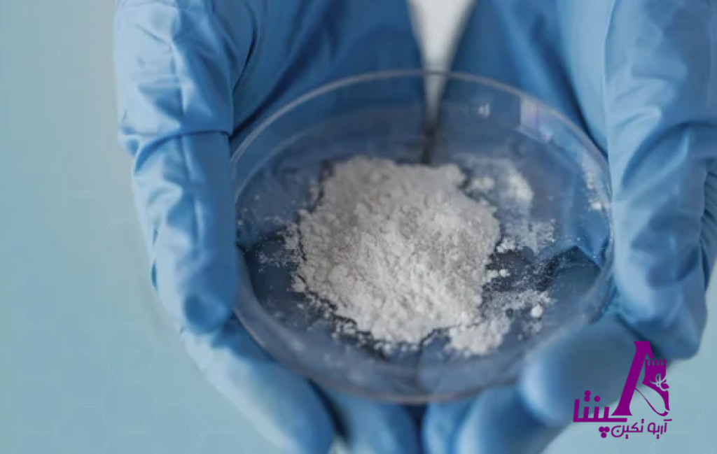ویتامین K1 (Phylloquinone) یکی از مواد اولیه دارویی